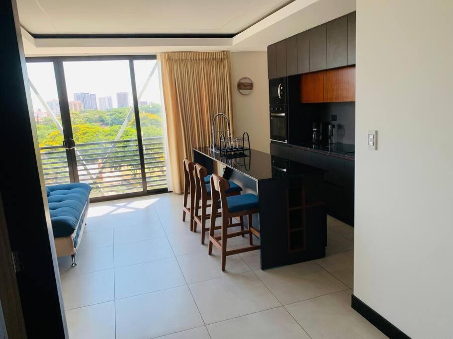 Departamento Con Vista De Lujo Apartman Santa Cruz de La Sierra Kültér fotó